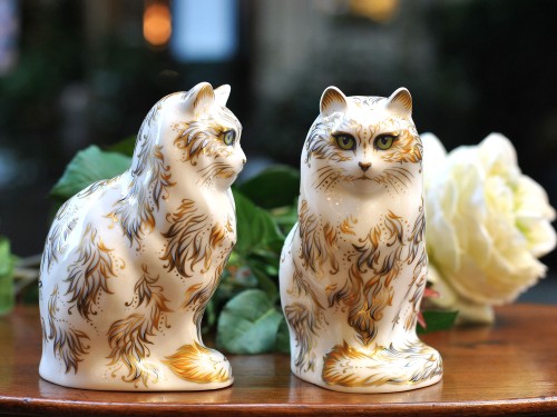 Cat: Royal Crown Derby...