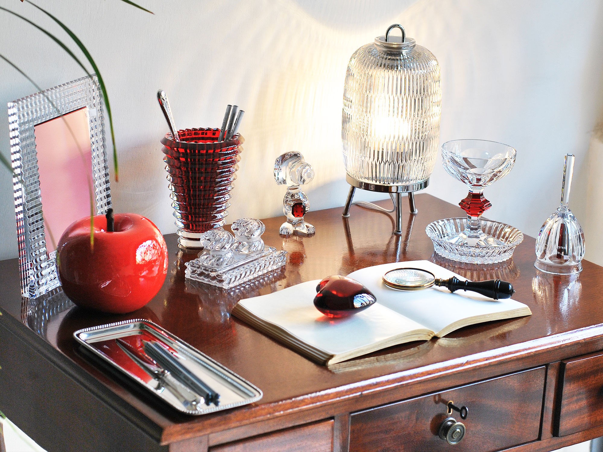 【希少品】Baccarat　SNOOPY彫刻 Snoopy: Baccarat 