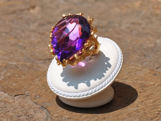 Anello a Goccia in Oro e...