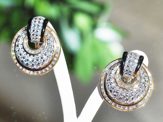 Round Onyx, Diamond, and...