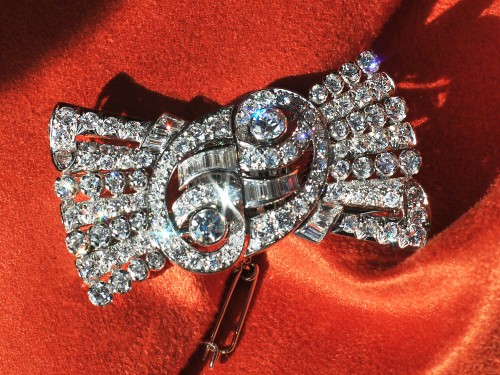 Brooch: Art Deco Diamond...