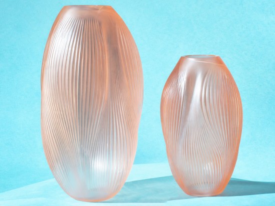 Vaso Lalique "Alize Corail"...