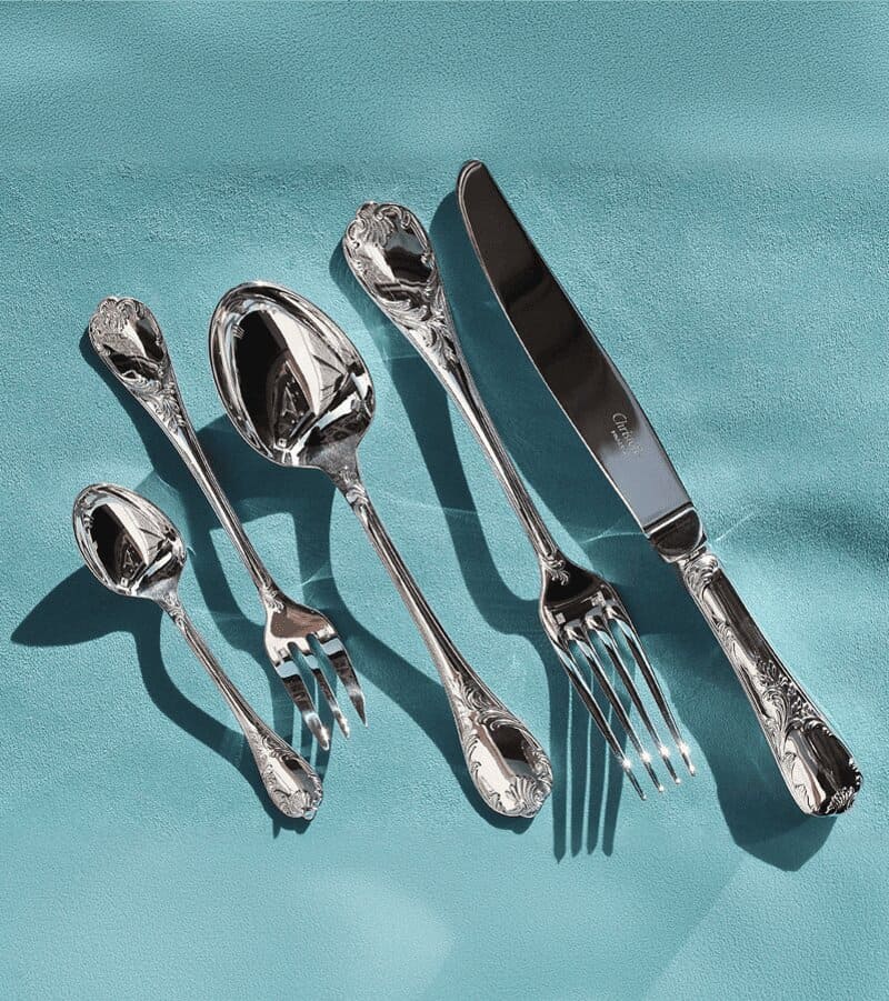 Precious table accessories